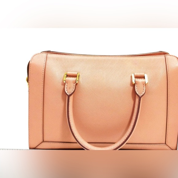 Authentic MCM Hand Bag  Pink Leather Crossbody purse - Picture 2 of 9